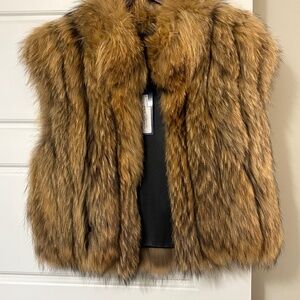 Luchese fox vest